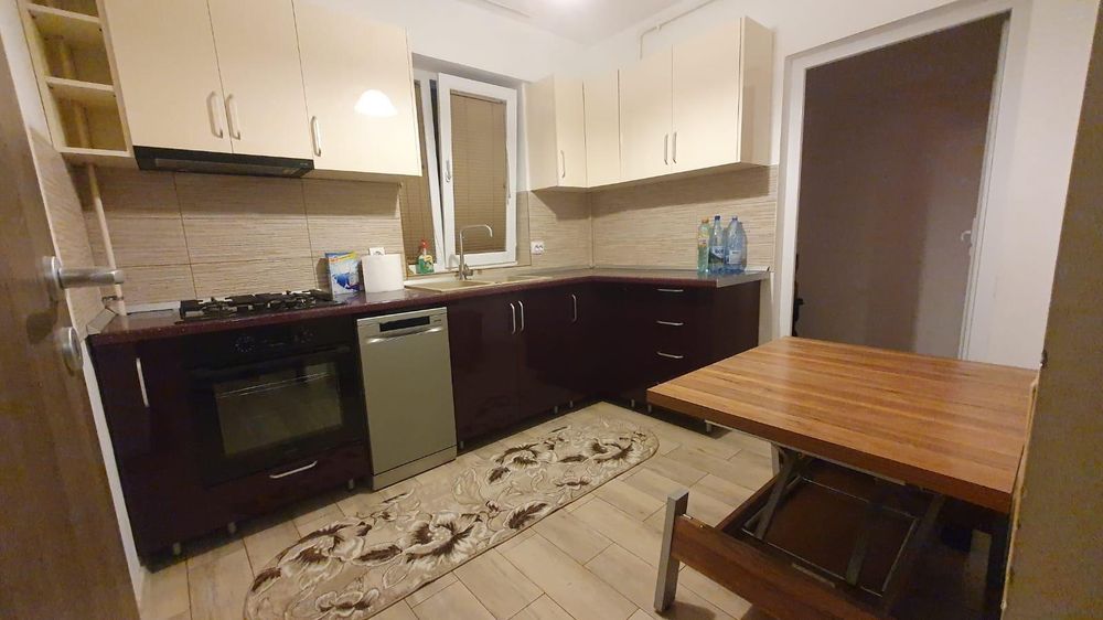 Apartament doua camere de inchiriat etaj 1