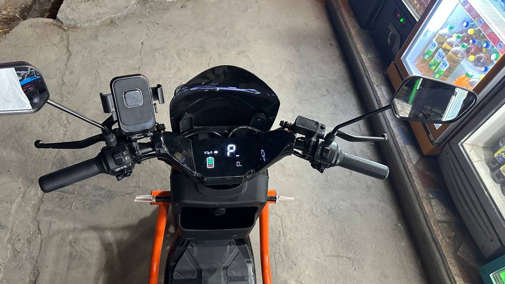 Yangi Hugo elektro skuter SOTILADI,