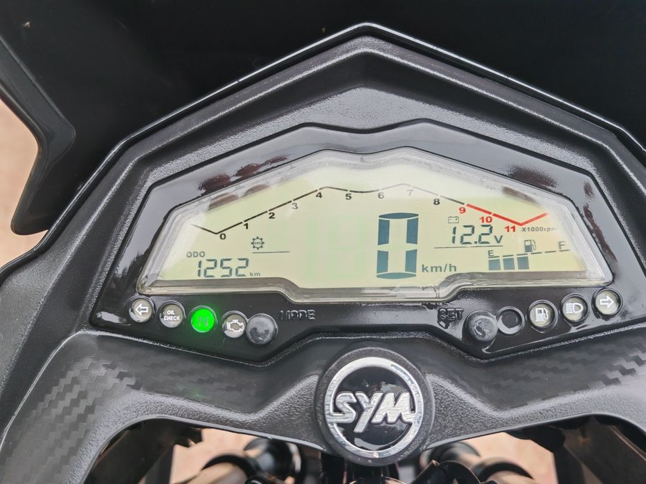 Vând motocicleta Sym NHT 125