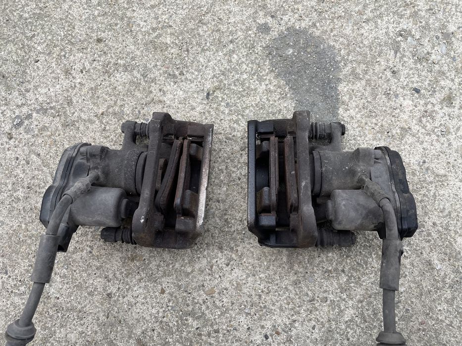 Etrier frâna spate stanga / dreapta Audi A4 A5 b8