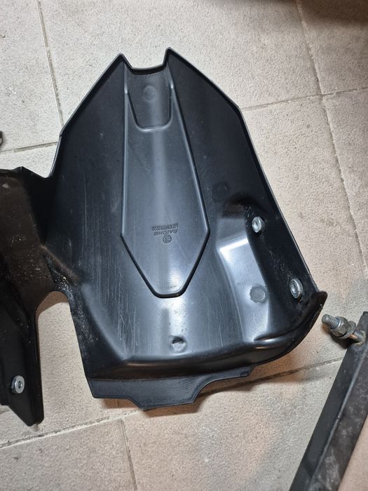 Protectie roata spate Suzuki GSX 8R GSX 8S