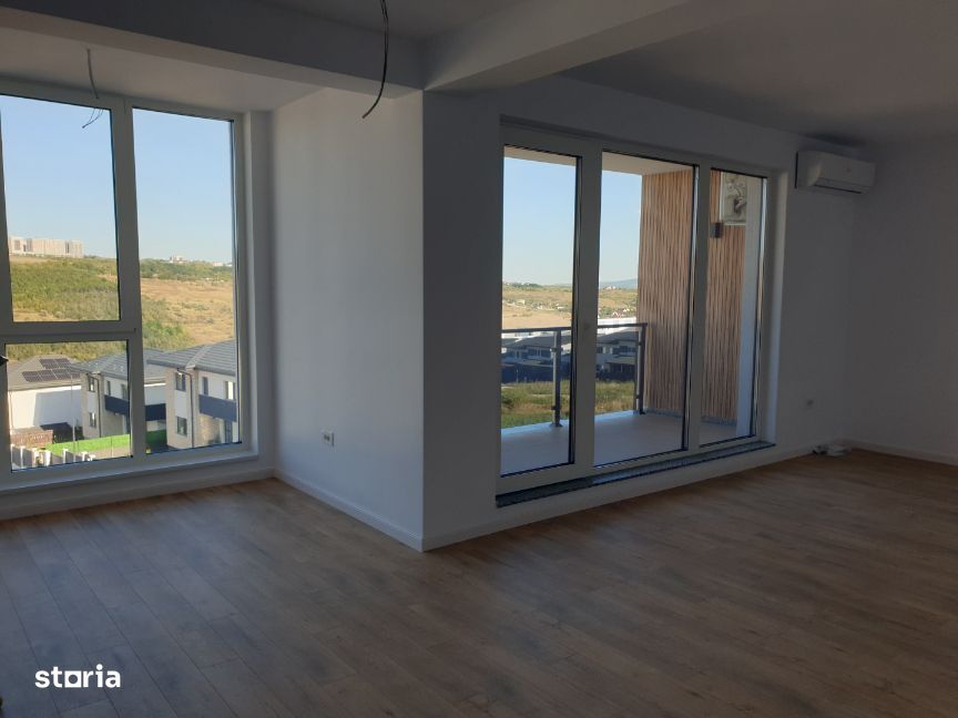 IASI-REDIU –Apartament cu 3 camere ultramodern- suprafata vitrata mare