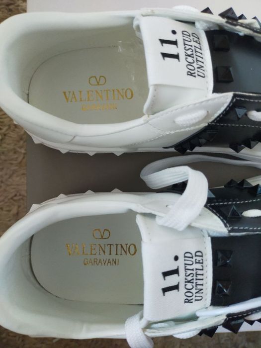 Valentino Garavani Rockstud Untitled