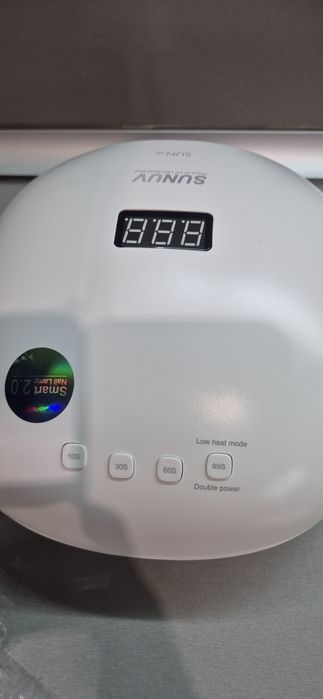 UV/LED лампа за маникюр