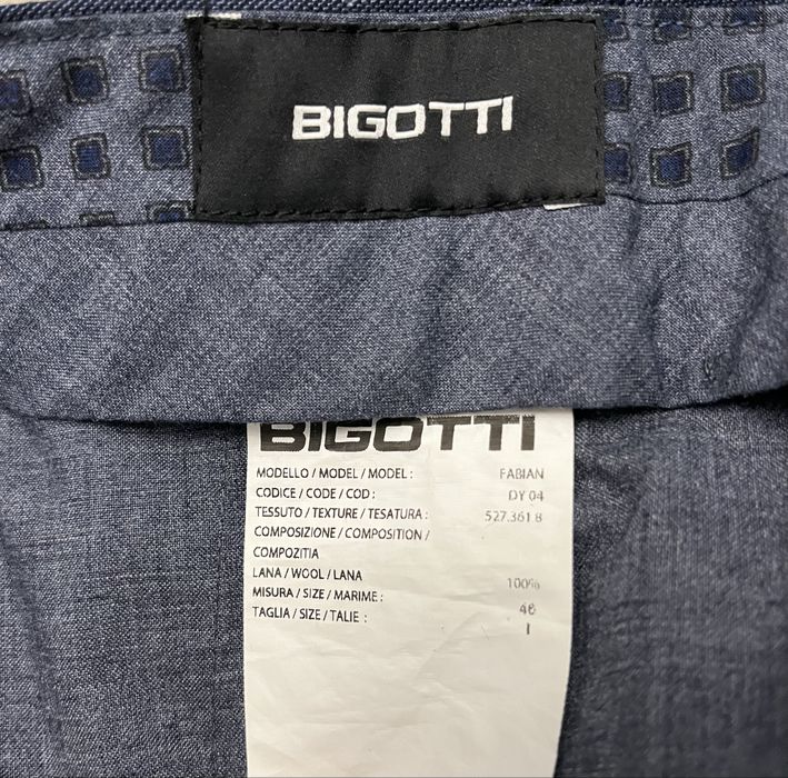 Pantaloni Bigotti barbati masura 46
