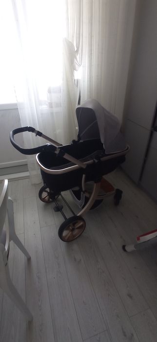 Продам коляску в хорошем состоянии