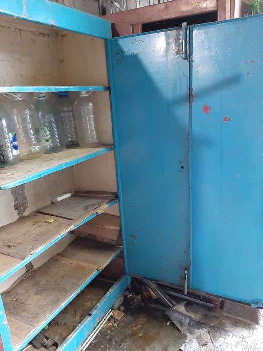 Шкаф слесарный металлический