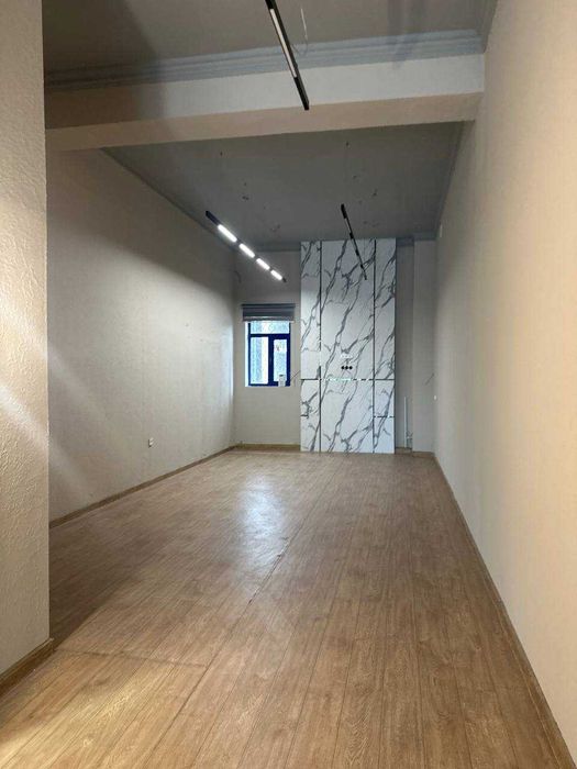 Джамий круг. Сдам коммерческое помещение шоурум+офис.