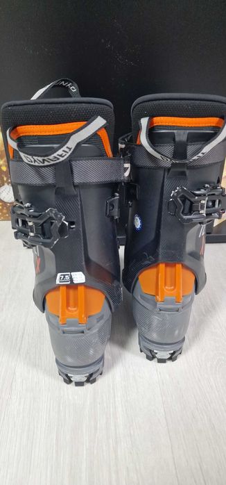 Clapar schi de tura Dinafyt TLT – X PU