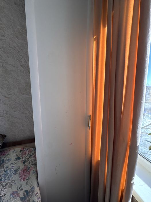 Продам шкаф пенал в идеяльном состоянии