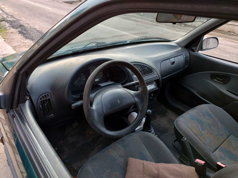 Vând Citroen Saxo