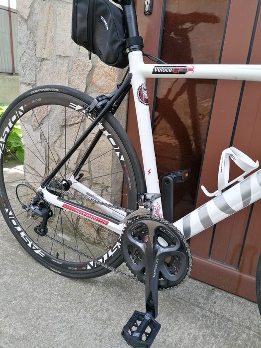 Шосеен Електрически VIVAX  Carbon, Shimano Ultegra 3*10