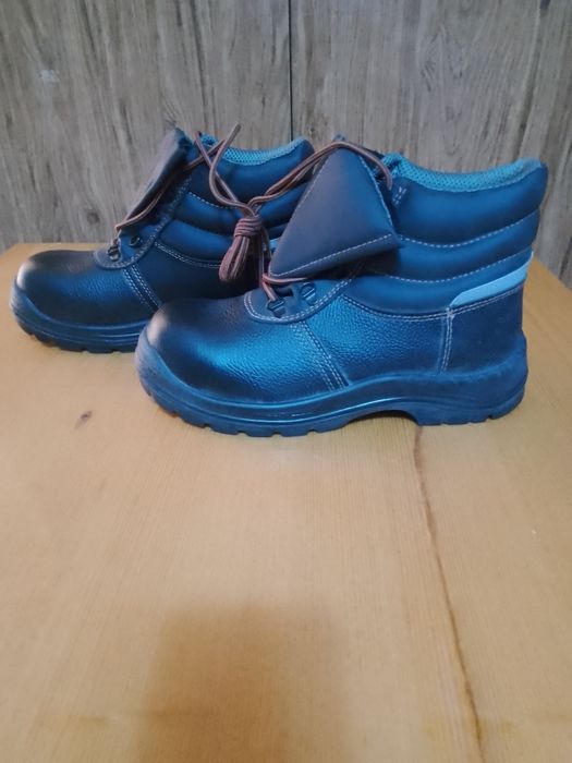 Рабочие ботинки (весна -осень)
