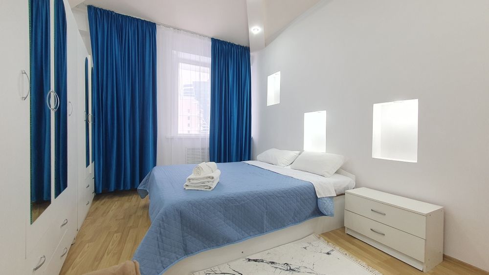 Шторы велюр,синие 6 м × 2.9 м