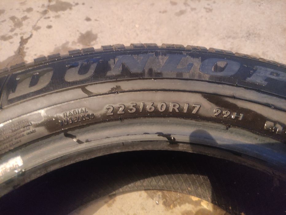 Зимние шины 225/60/R17 Dunlop
