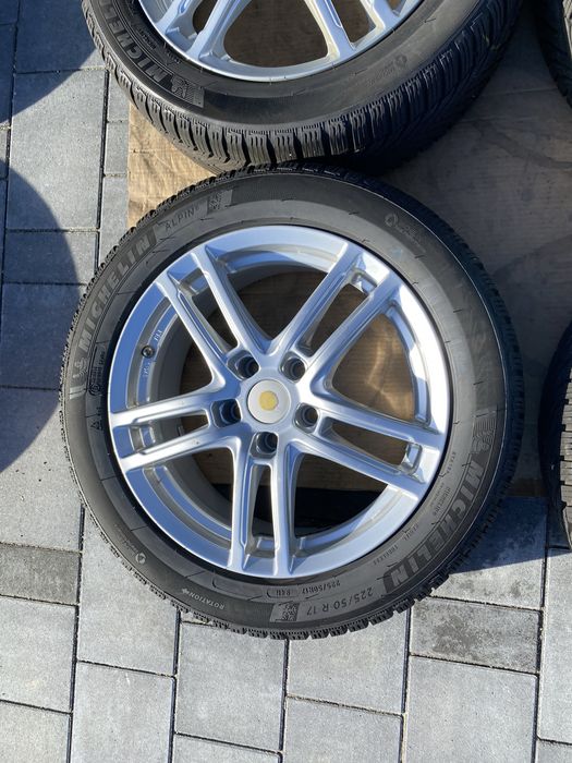 Roti iarna Audi A4 B9 B8 DOT2023 Michelin 225/50R17