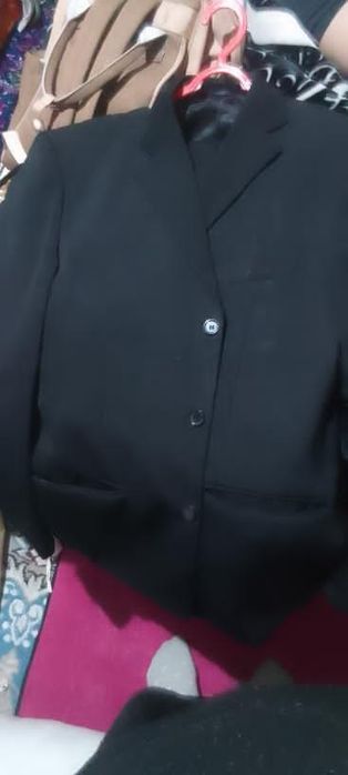 Kastyum shim deyarli yangi erkaklar uchun