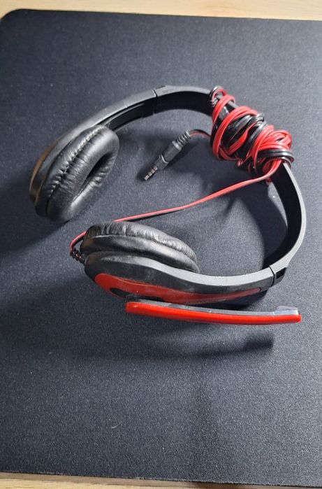 Продам наушники и веб камеру