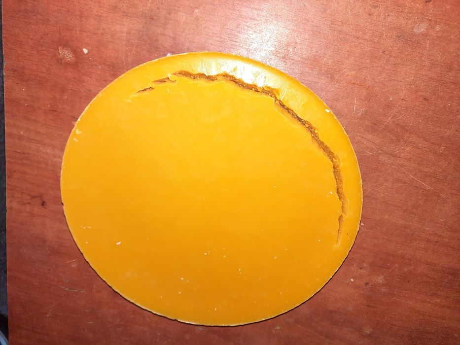 Продам воск натуральный