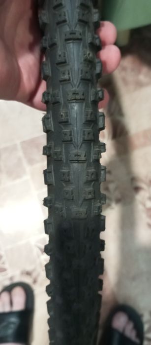 Продам покрышку на 29