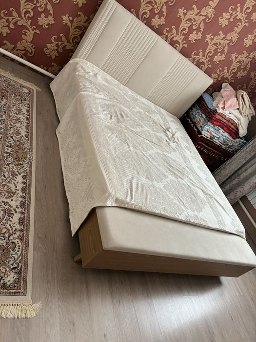 Продается спальная мебель в комплекте