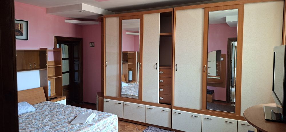 Inchiriez apartament Casa Alba ultracentral 3 cam