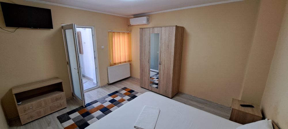 Camere studenti si elevi de inchiriat.