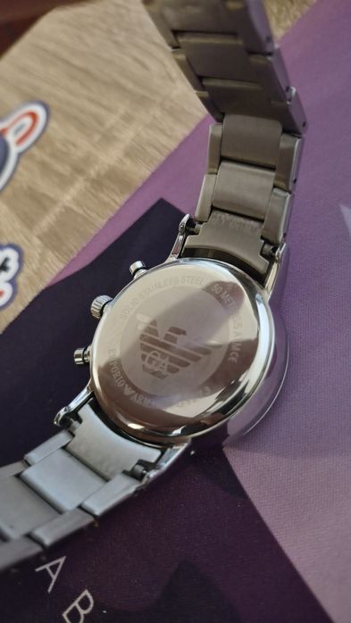 Vând ceas Armani