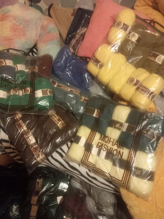 Set ate mohair de luxe nou. Cititi descrierea !.