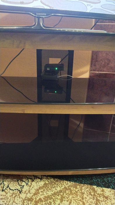 Подставка под телевизор