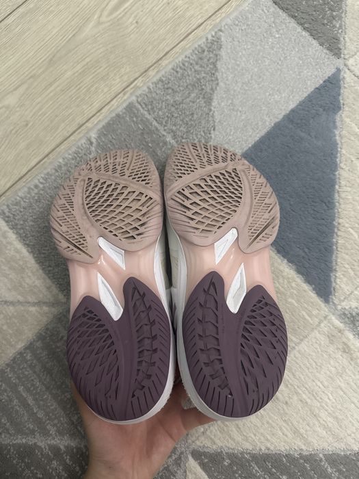 Asics спортивная обувь