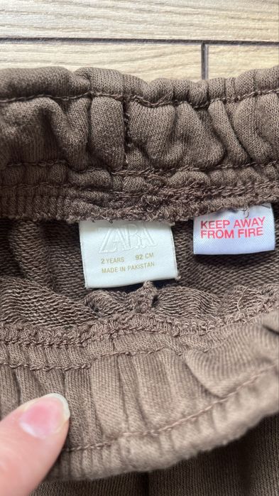 Детски панталончета на ZARA