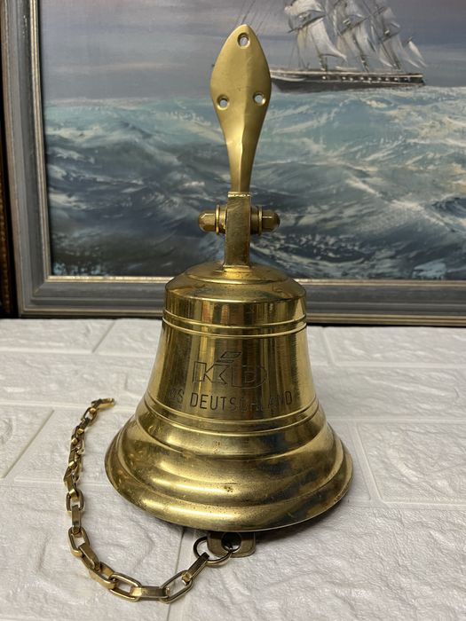 Красива,корабна,бронзова камбана