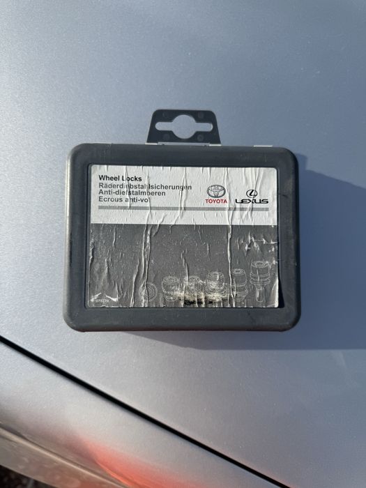 Секретки toyota/lexus оригинал