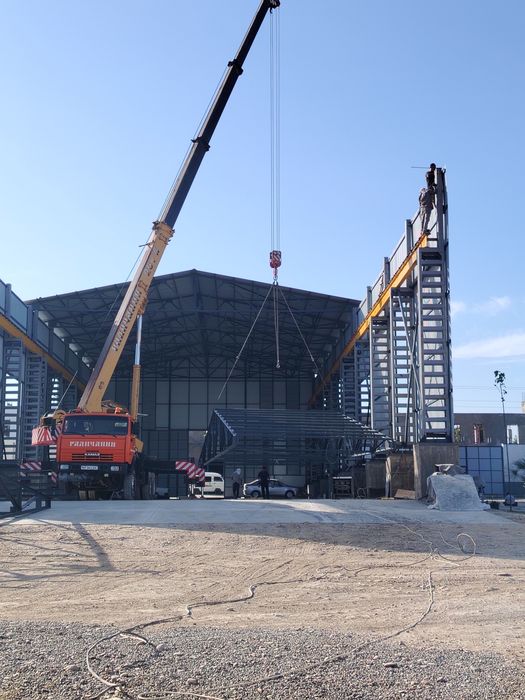 Avtokran Xizmati 30ton 43metr 25t 28m 25t 22m 20t 21m 16t 18m