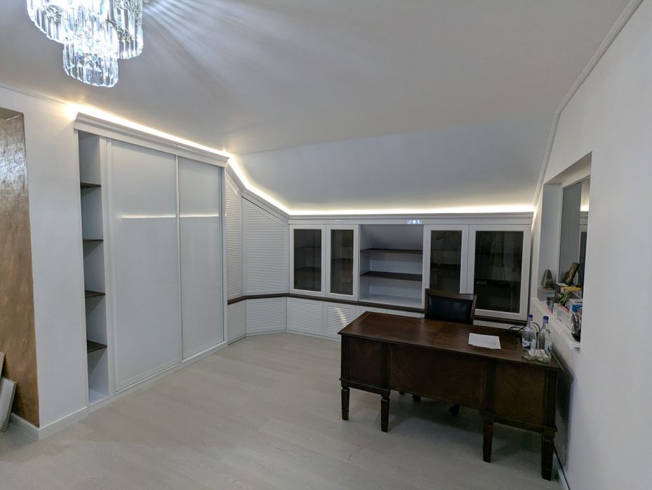 Mobilier la comanda