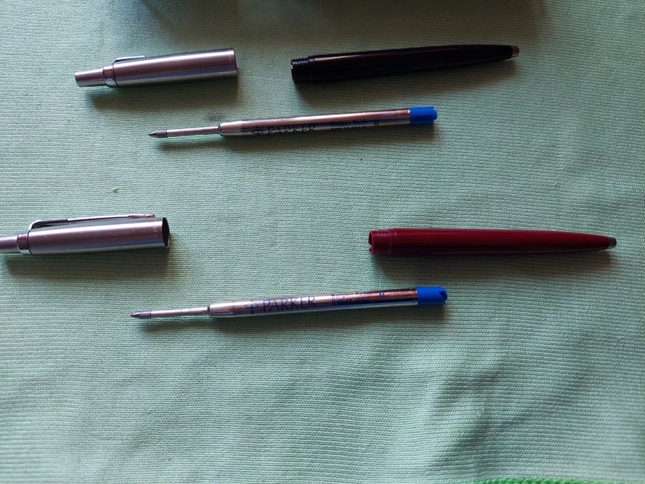 Vand set stilou și pixuri Parker