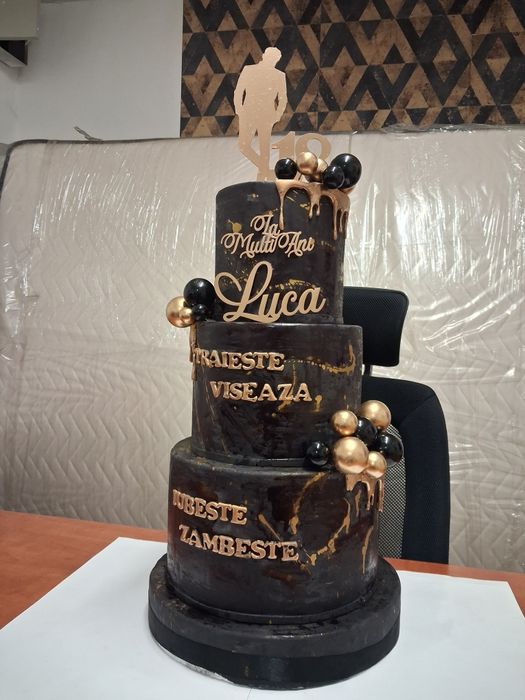 Machetă tort aniversar