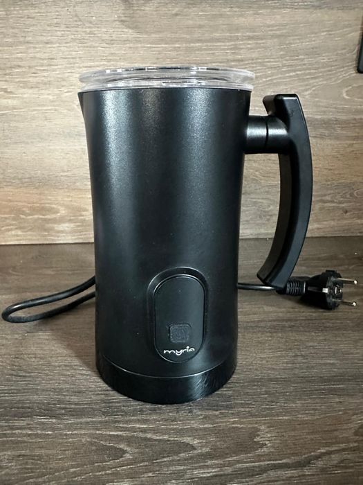 Vand expresor Nespresso - Vertuo