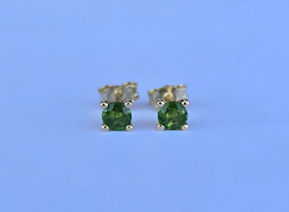 Cercei din aur galben 18k cu cromdiopsid natural