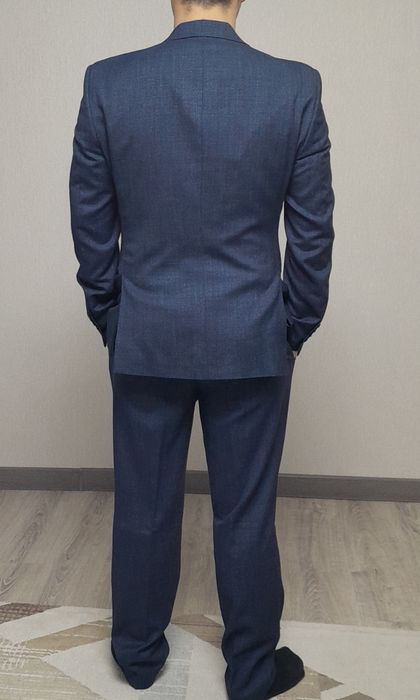 Продам мужской костюм