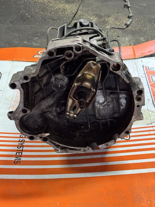 Коробка механика Audi 80 b4