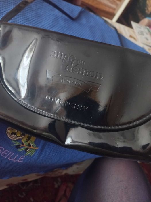 GIVENCHY мини чантички