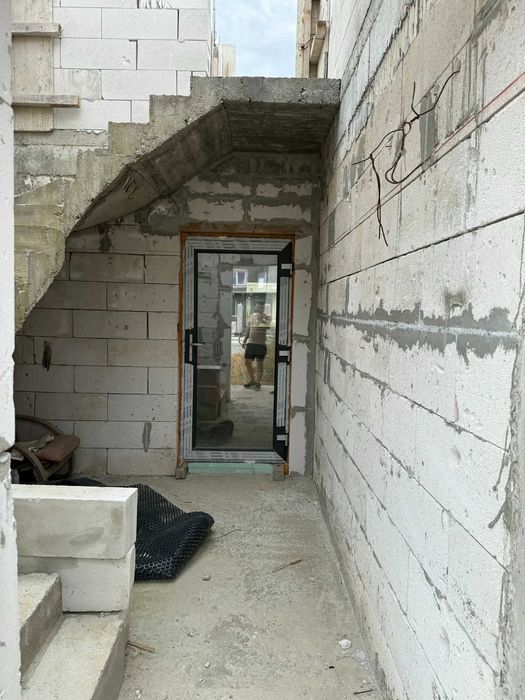 casa de vanzare midia sat