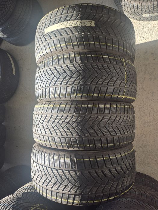 Vând cauciucuri 255/45/21 M+S set complet imp Germania//Goodyear// dot 30/2022