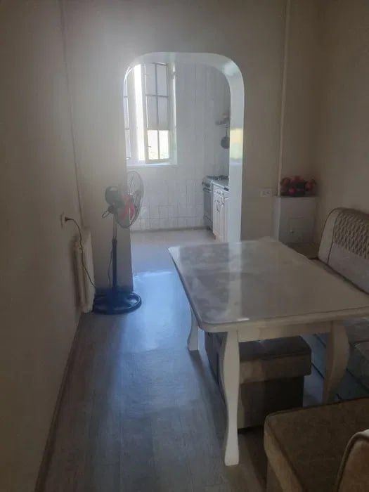 Продается 2-х комнатная квартира Янгихает Спутник 5