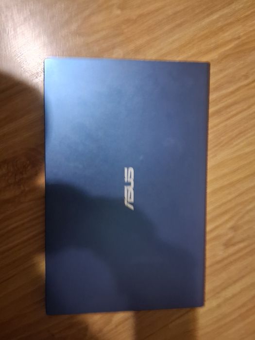 Vand leptop asus inter core i3