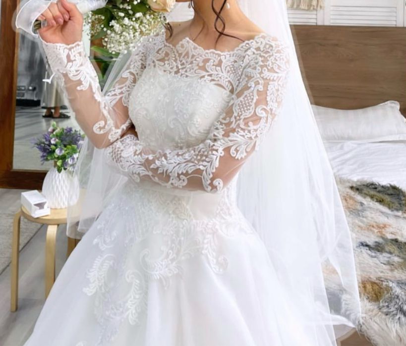 Свадебное платье