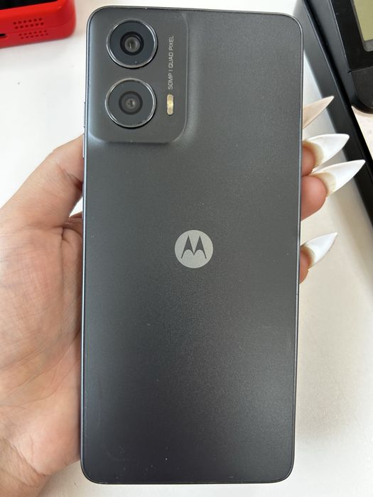 Продаю телефон Motorola g24