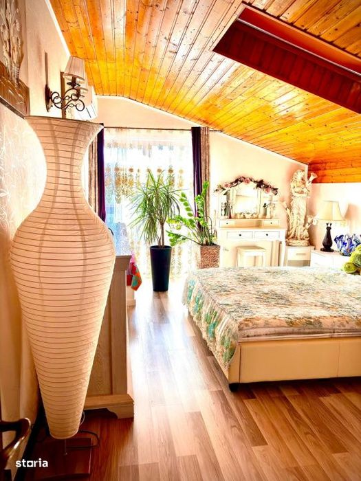 Vanzare - Casa P+M, teren de 758 mp